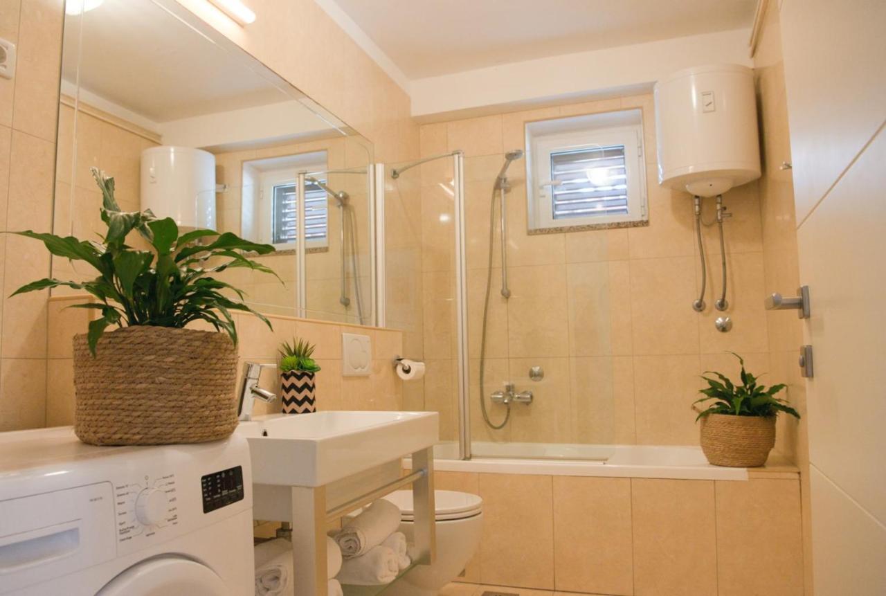 Apartments Sandra Poreč Zewnętrze zdjęcie