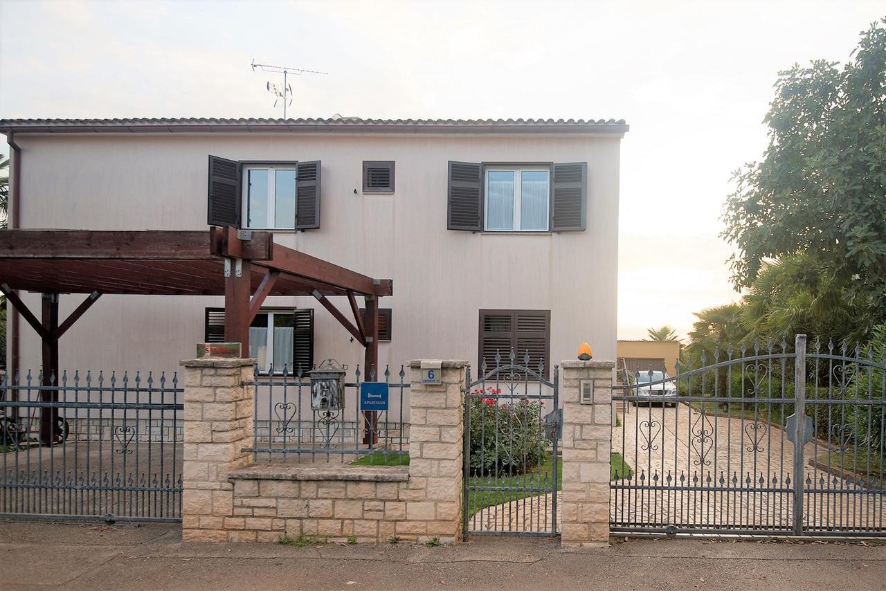 Apartments Sandra Poreč Zewnętrze zdjęcie