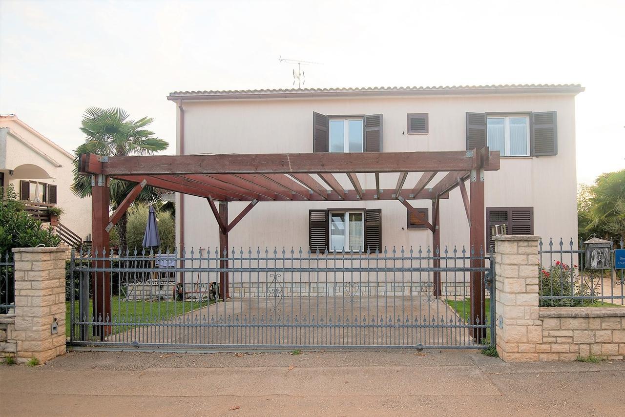 Apartments Sandra Poreč Zewnętrze zdjęcie