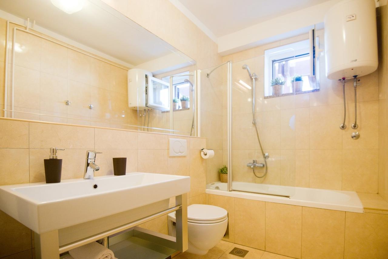 Apartments Sandra Poreč Zewnętrze zdjęcie